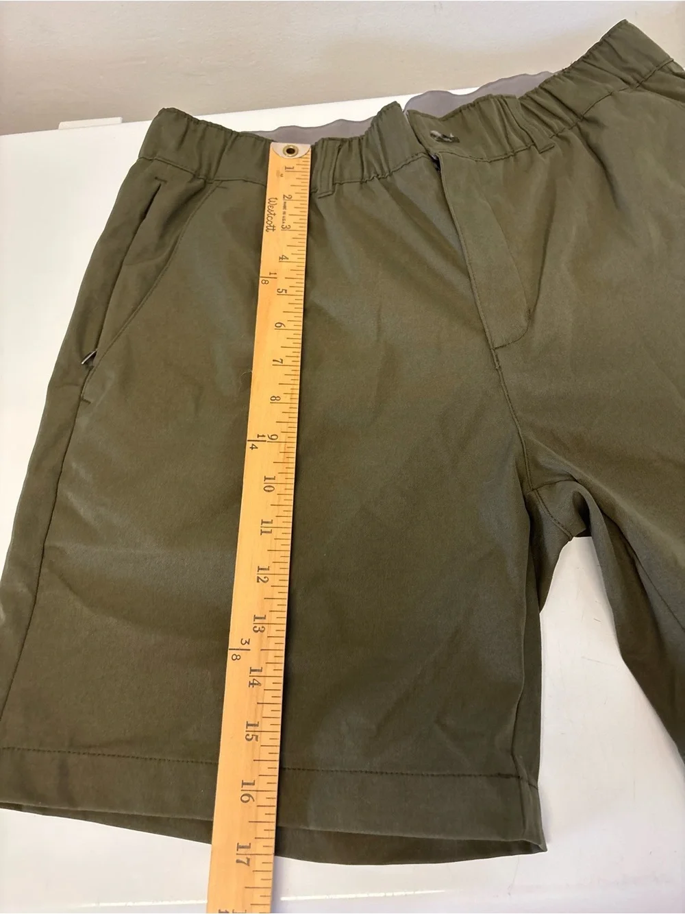 Wowie Daily Shorts Elastic Waist Casual Men’s Size Medium